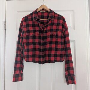 Harlow cropped flannel shirt red black buffalo plaid size small